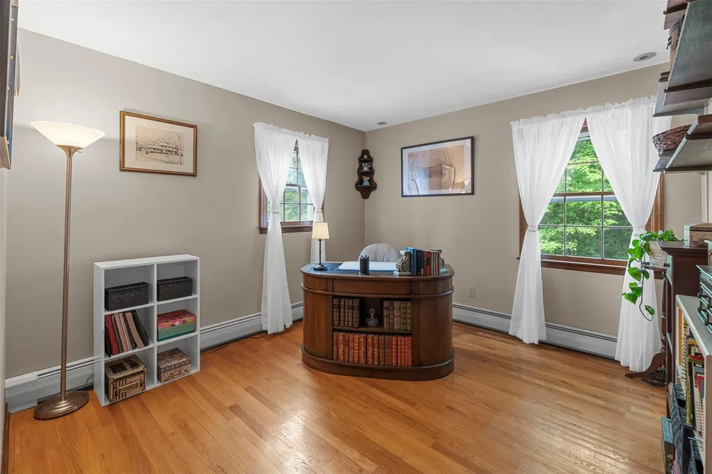 11 Carnelli Court Poughkeepsie NY 12603