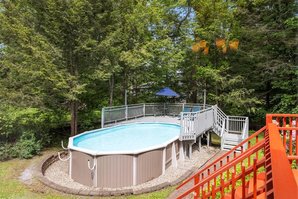 11 Carnelli Court Poughkeepsie NY 12603