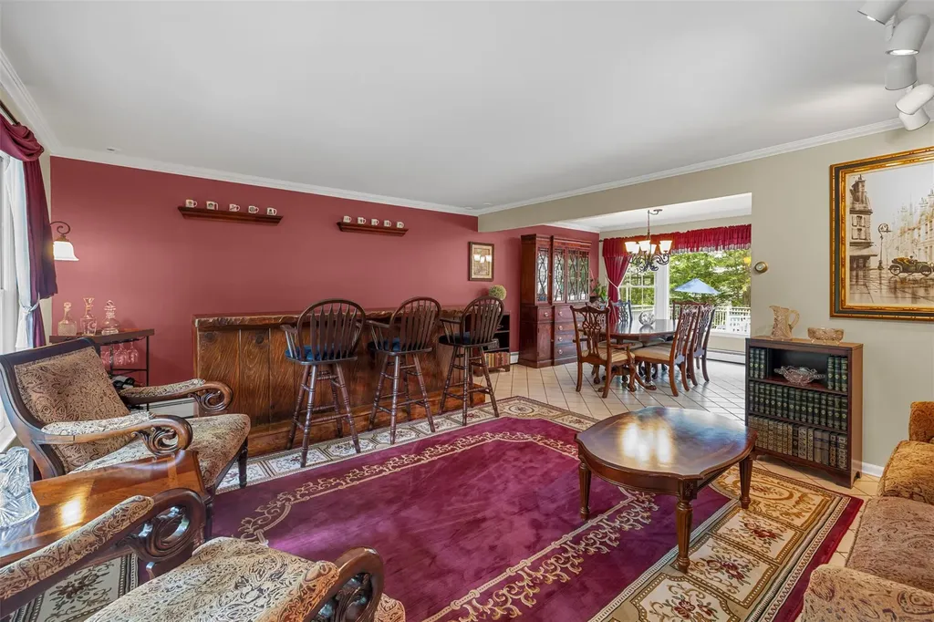 11 Carnelli Court Poughkeepsie NY 12603