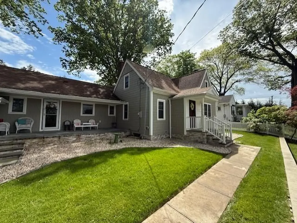 284 Warren Avenue Hawthorne NY 10532