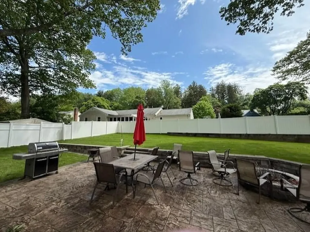 284 Warren Avenue Hawthorne NY 10532