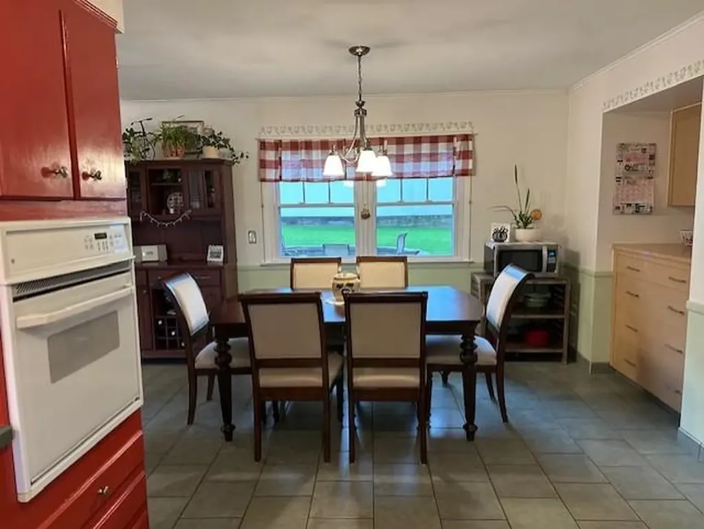 284 Warren Avenue Hawthorne NY 10532