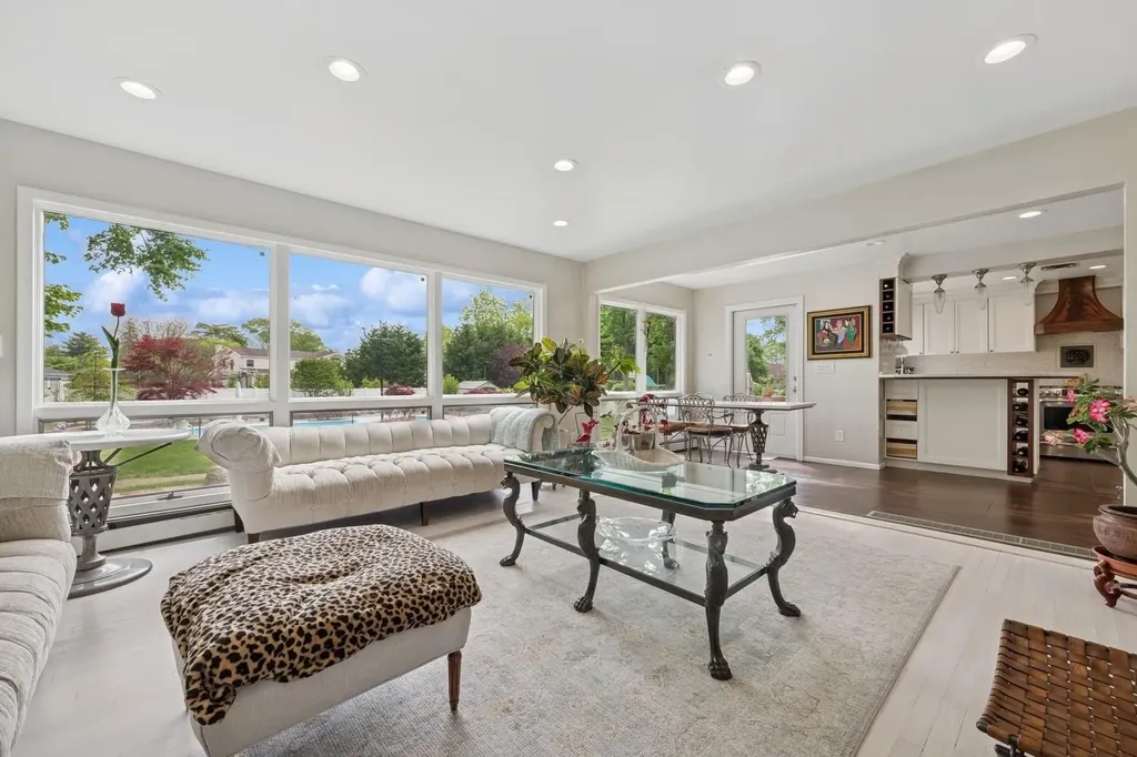 2525 Beverly Road Merrick NY 11566