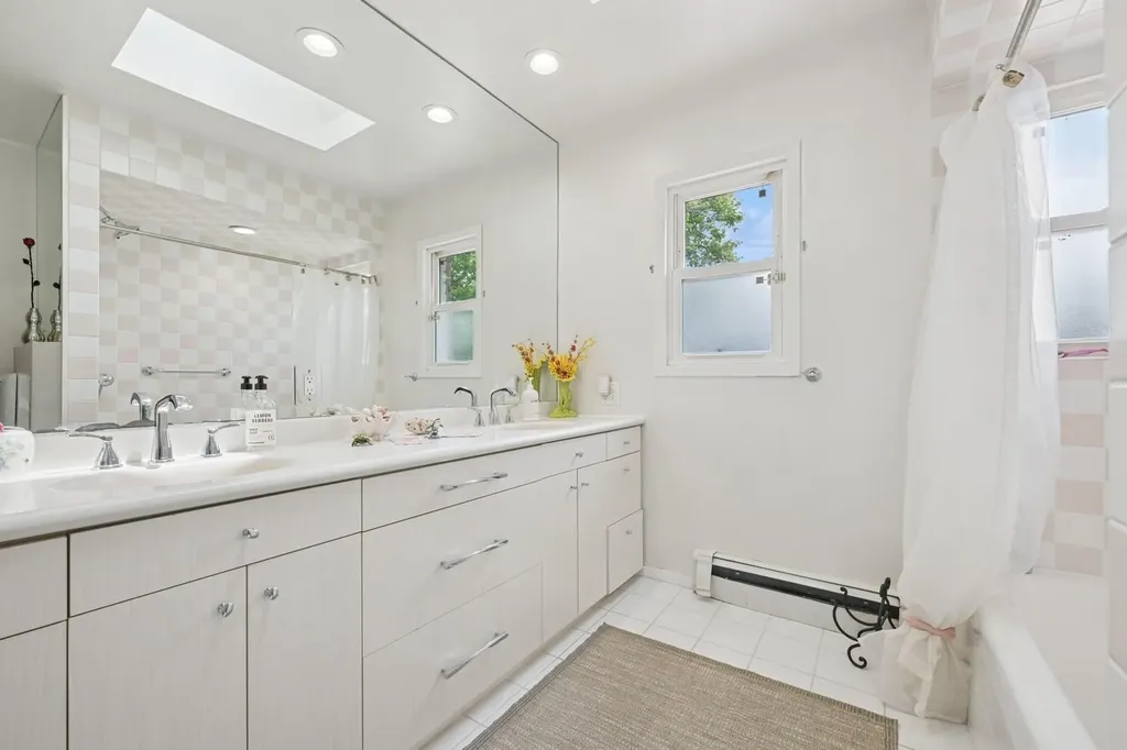 2525 Beverly Road Merrick NY 11566