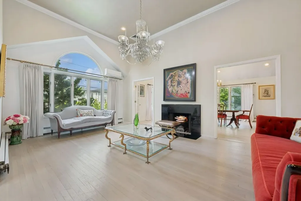 2525 Beverly Road Merrick NY 11566