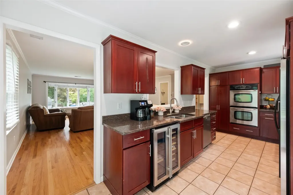 3 Westview Drive Poughkeepsie NY 12603