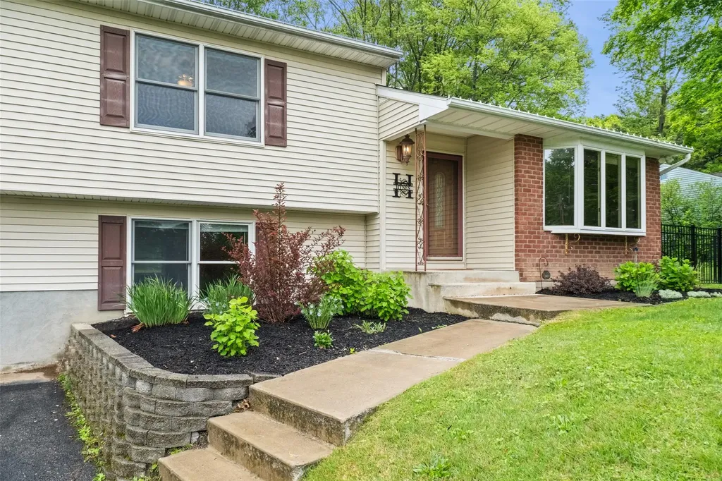 3 Westview Drive Poughkeepsie NY 12603