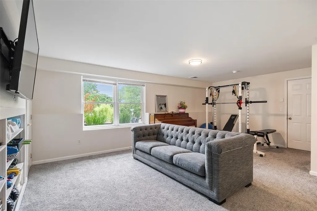 3 Westview Drive Poughkeepsie NY 12603