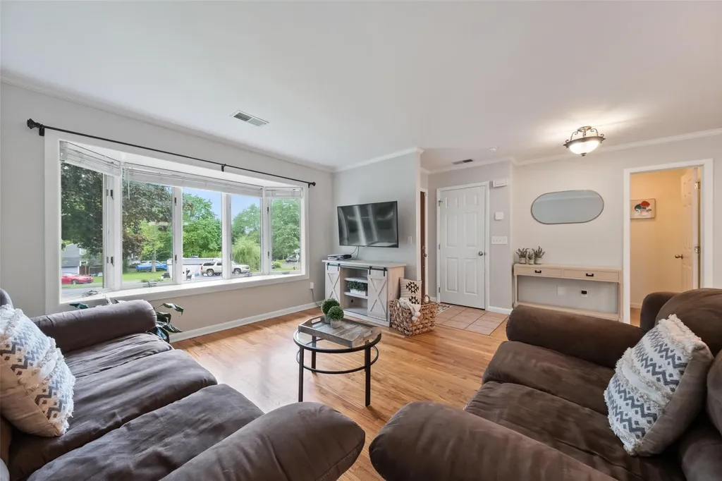 3 Westview Drive Poughkeepsie NY 12603