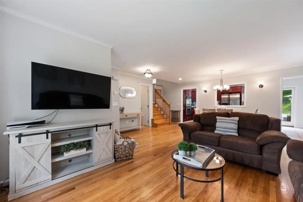 3 Westview Drive Poughkeepsie NY 12603