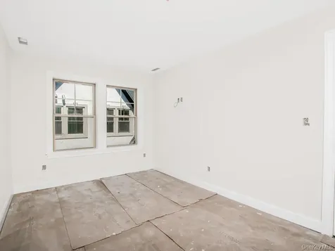 65 W 2nd Street Mount Vernon NY 10550