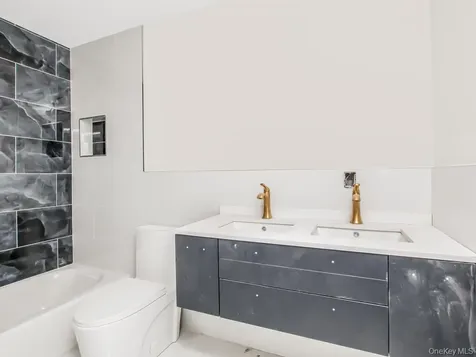 65 W 2nd Street Mount Vernon NY 10550