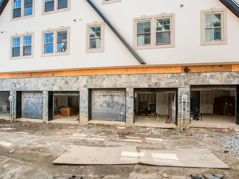 65 W 2nd Street Mount Vernon NY 10550