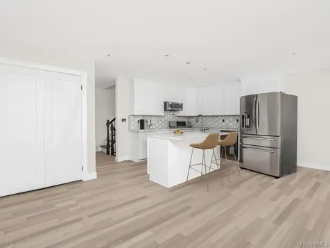 65 W 2nd Street Mount Vernon NY 10550