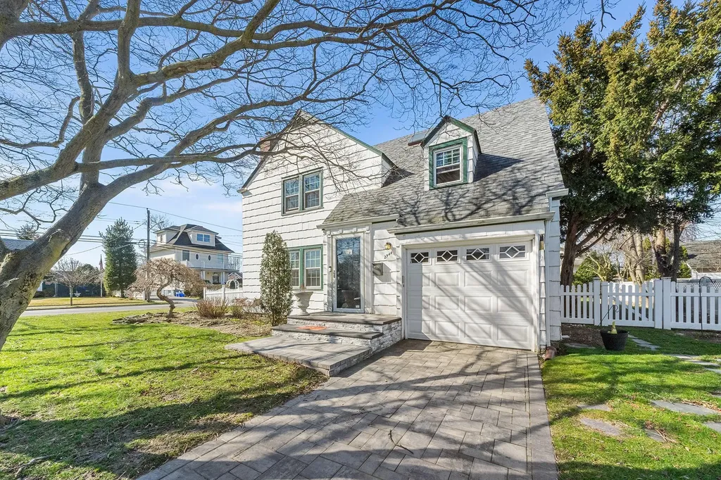 2944 Tulip Avenue Baldwin NY 11510