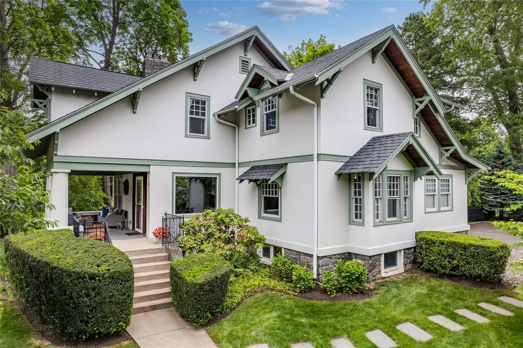 35 Mayhew Avenue Larchmont NY 10538