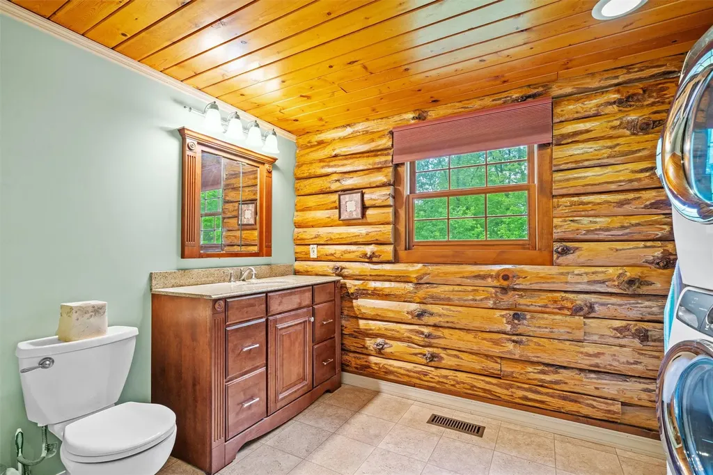 430 Strawridge Road Wallkill NY 12589