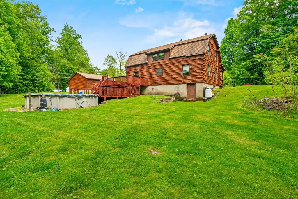 430 Strawridge Road Wallkill NY 12589