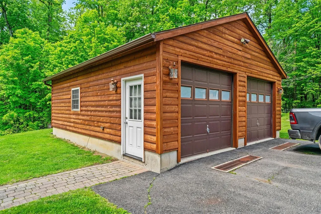 430 Strawridge Road Wallkill NY 12589