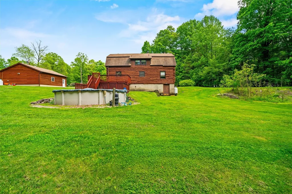 430 Strawridge Road Wallkill NY 12589