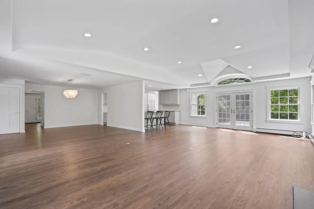 125 Midland Street Cold Spring Harbor NY 11724