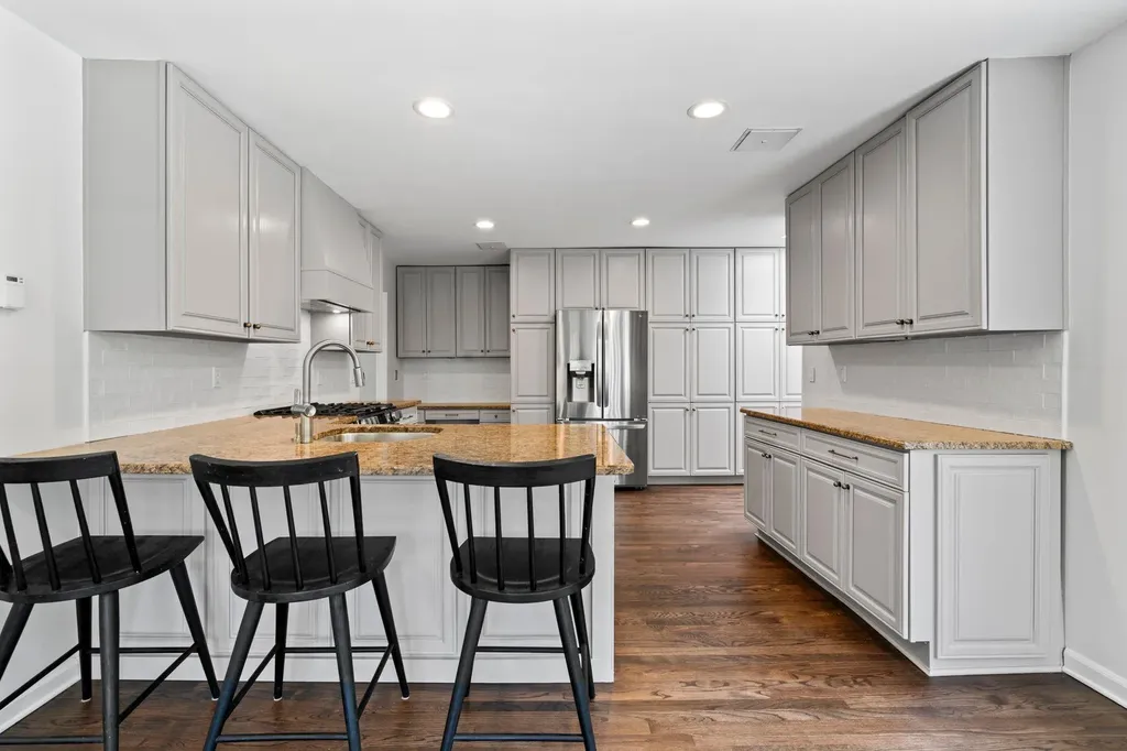 125 Midland Street Cold Spring Harbor NY 11724
