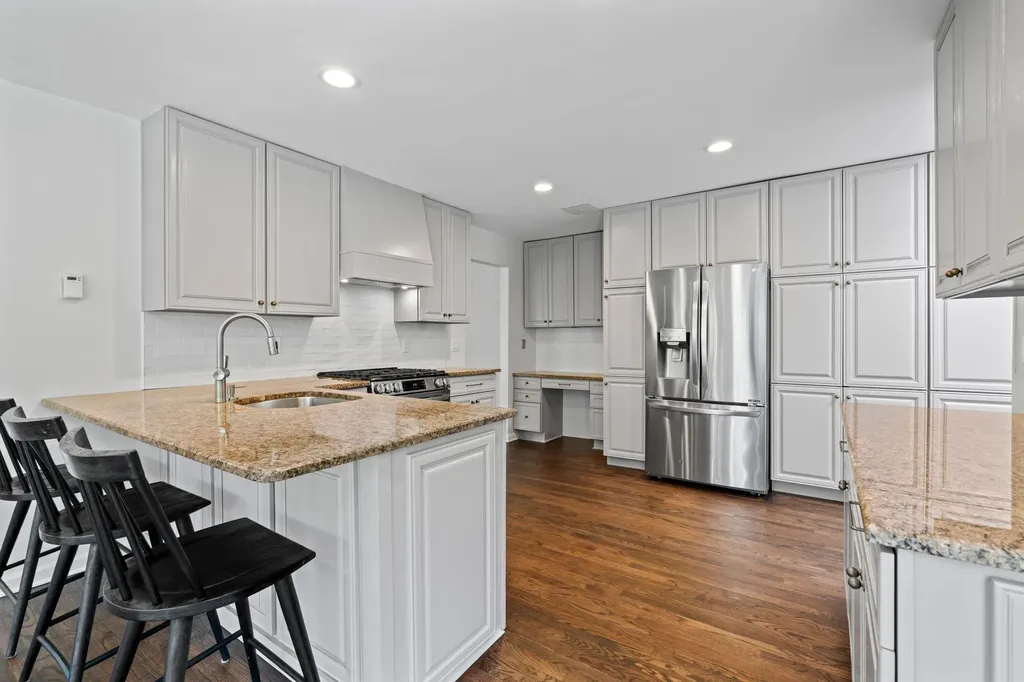 125 Midland Street Cold Spring Harbor NY 11724