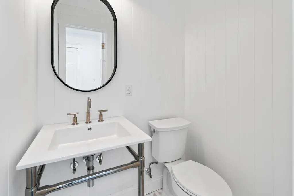 125 Midland Street Cold Spring Harbor NY 11724