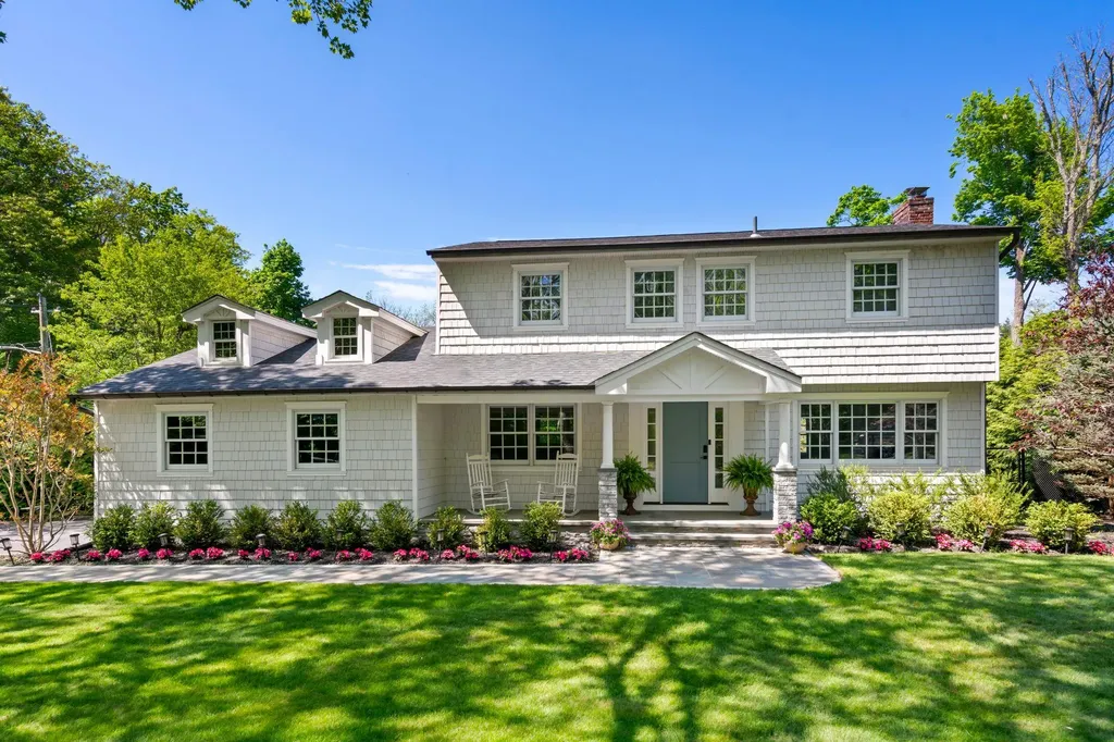 125 Midland Street Cold Spring Harbor NY 11724