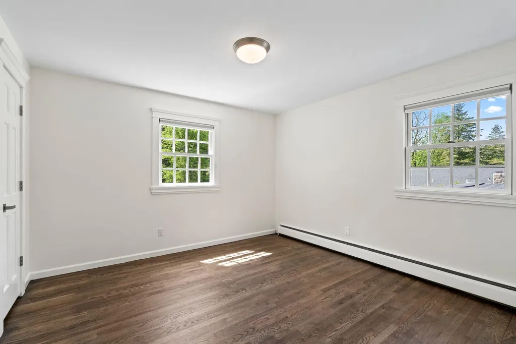 125 Midland Street Cold Spring Harbor NY 11724