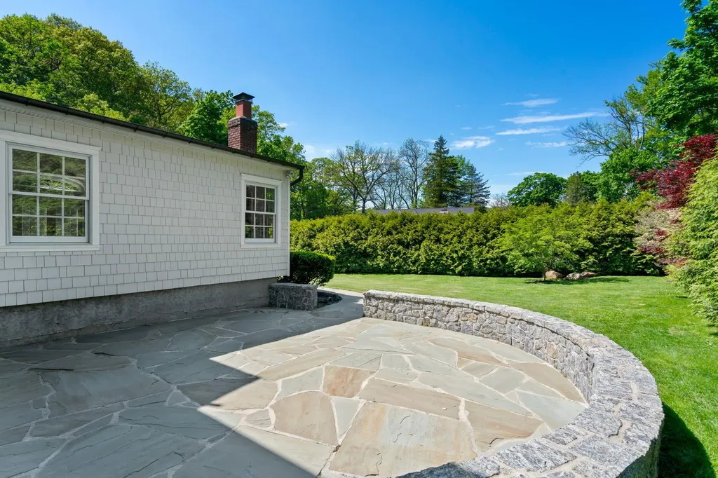 125 Midland Street Cold Spring Harbor NY 11724
