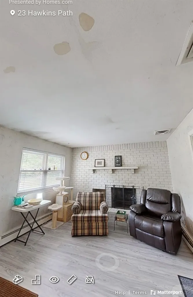23 Hawkins Path Coram NY 11727