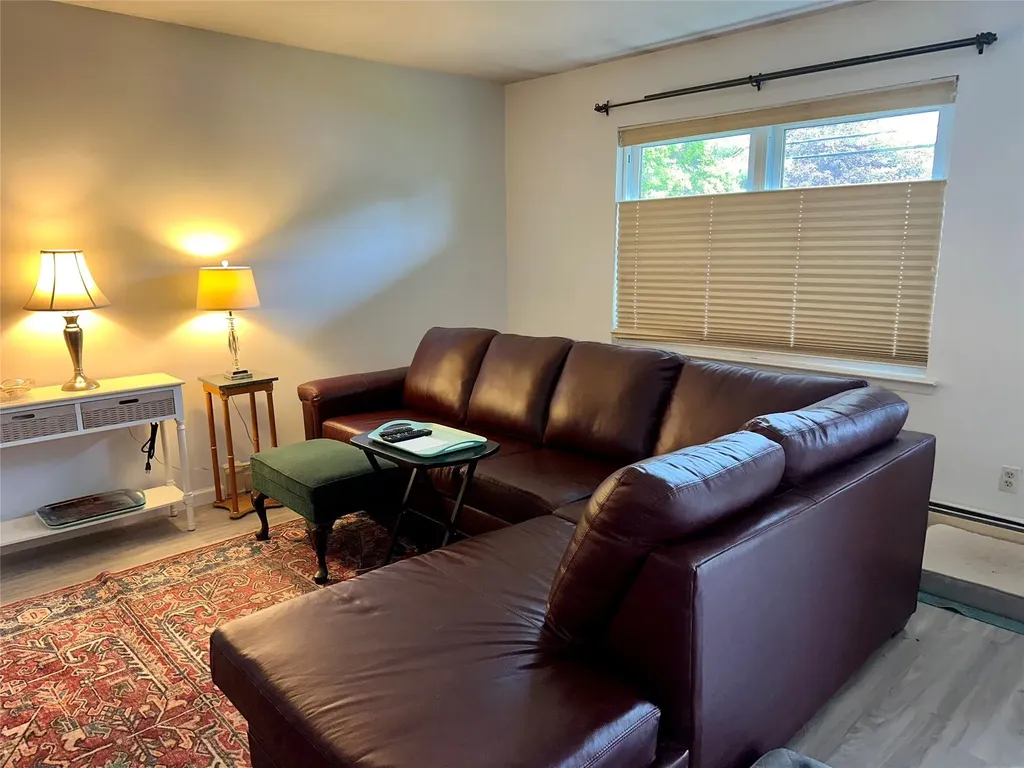 23 Hawkins Path Coram NY 11727