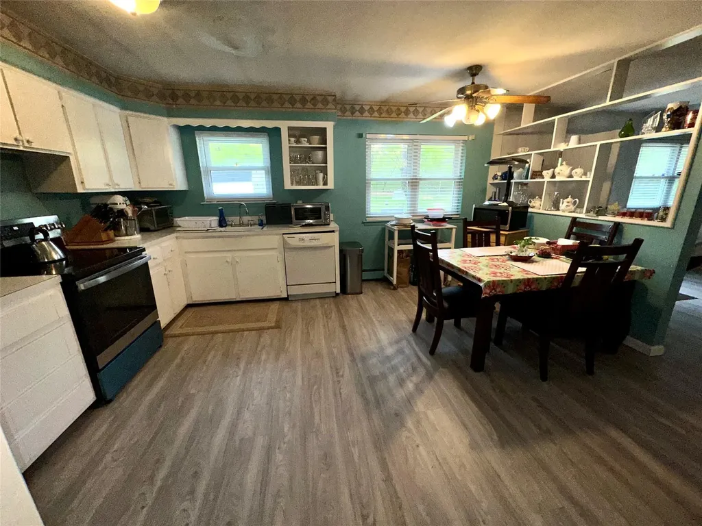 23 Hawkins Path Coram NY 11727