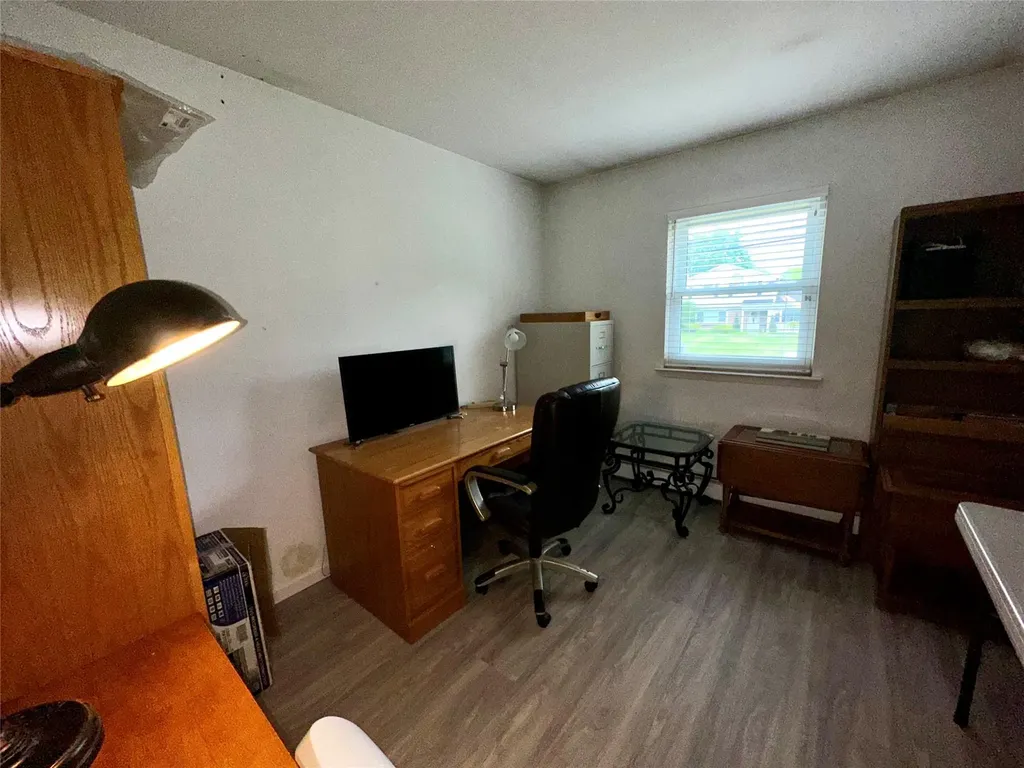 23 Hawkins Path Coram NY 11727