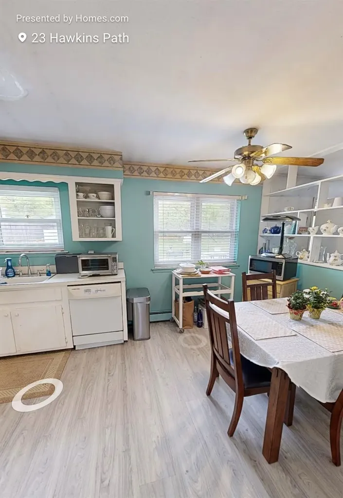 23 Hawkins Path Coram NY 11727