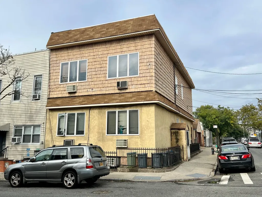 60-85 55 Street Maspeth NY 11378