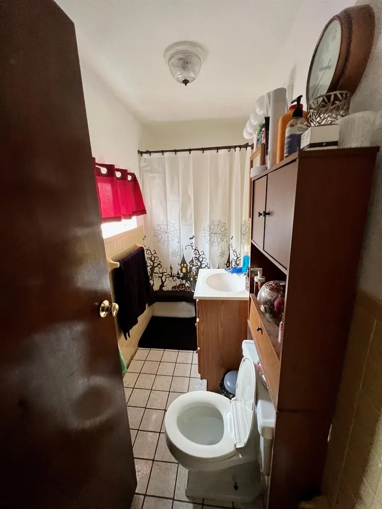 60-85 55 Street Maspeth NY 11378