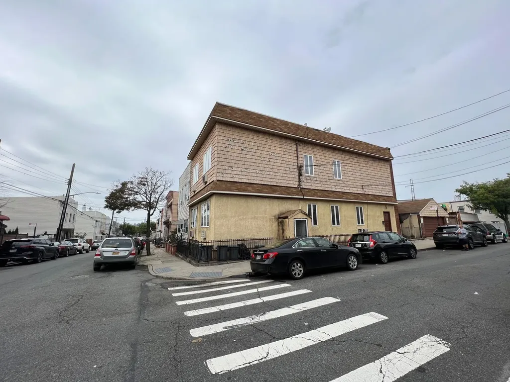 60-85 55 Street Maspeth NY 11378