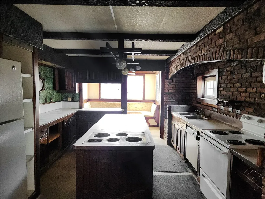 32 Swan River Street Patchogue NY 11772
