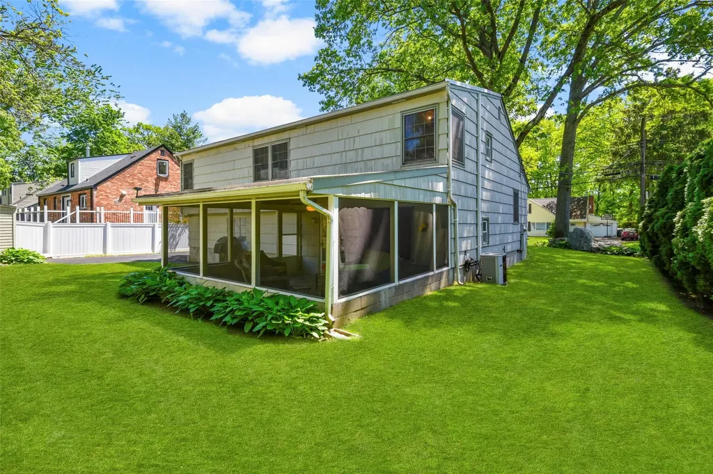 36 Avondale Road Harrison NY 10528