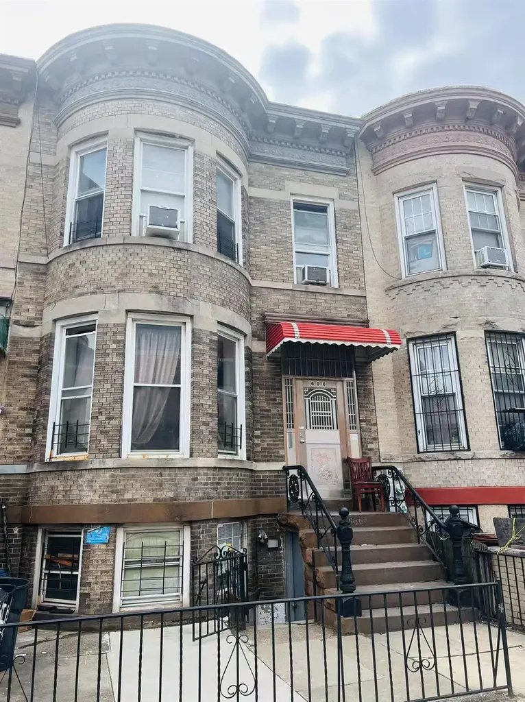 606 61st Street Brooklyn NY 11220