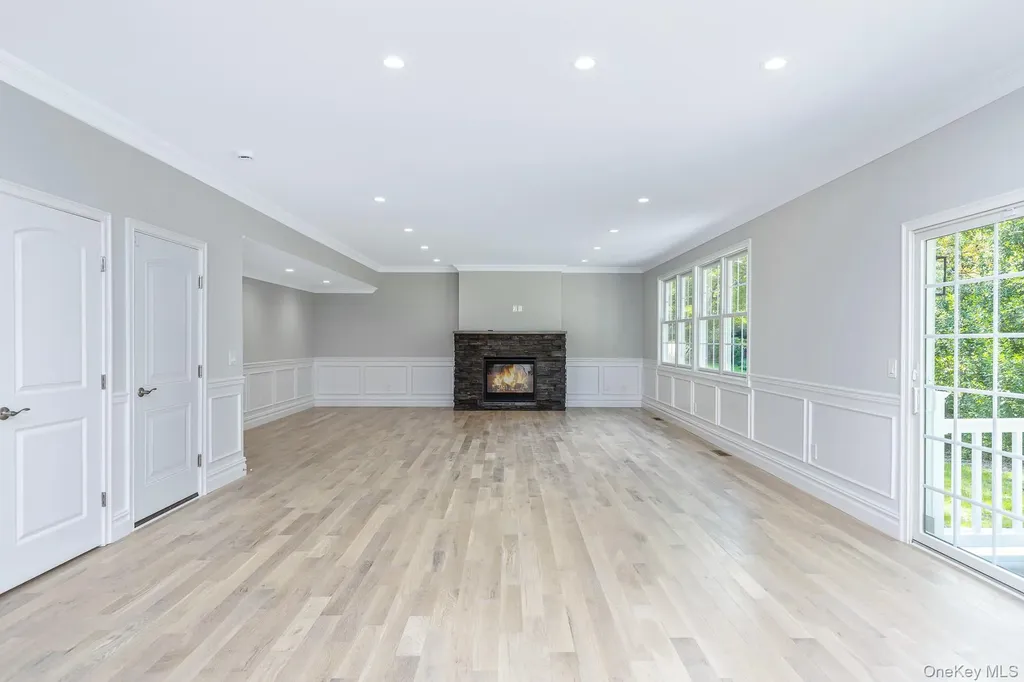 223 Townline Road Commack NY 11725