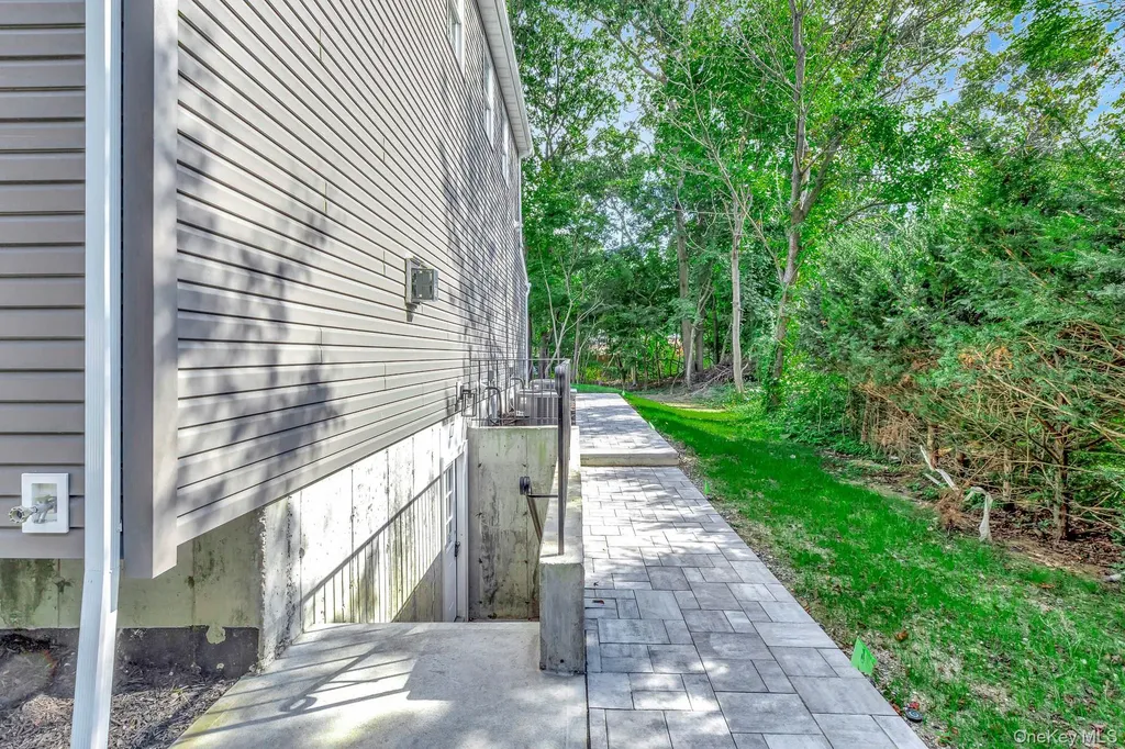 223 Townline Road Commack NY 11725