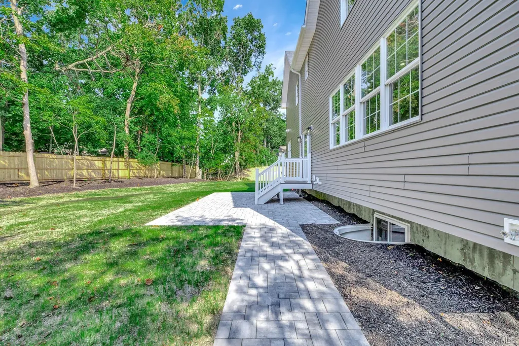 223 Townline Road Commack NY 11725