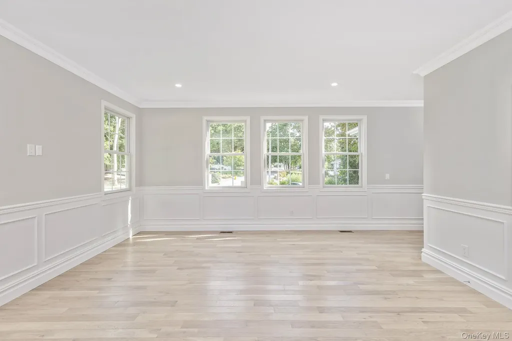 223 Townline Road Commack NY 11725