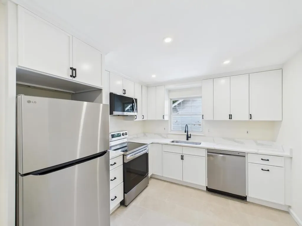 349 E Main Street Centerport NY 11721