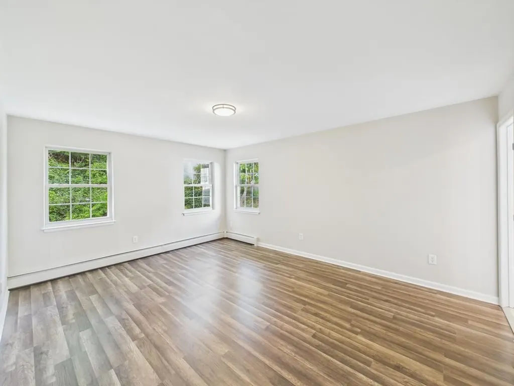 349 E Main Street Centerport NY 11721