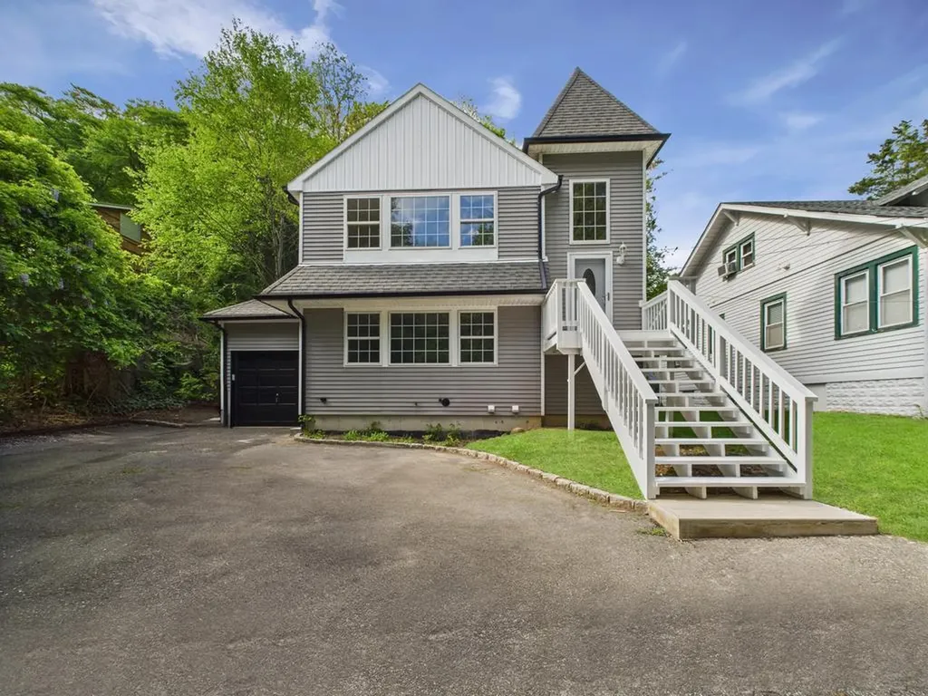 349 E Main Street Centerport NY 11721