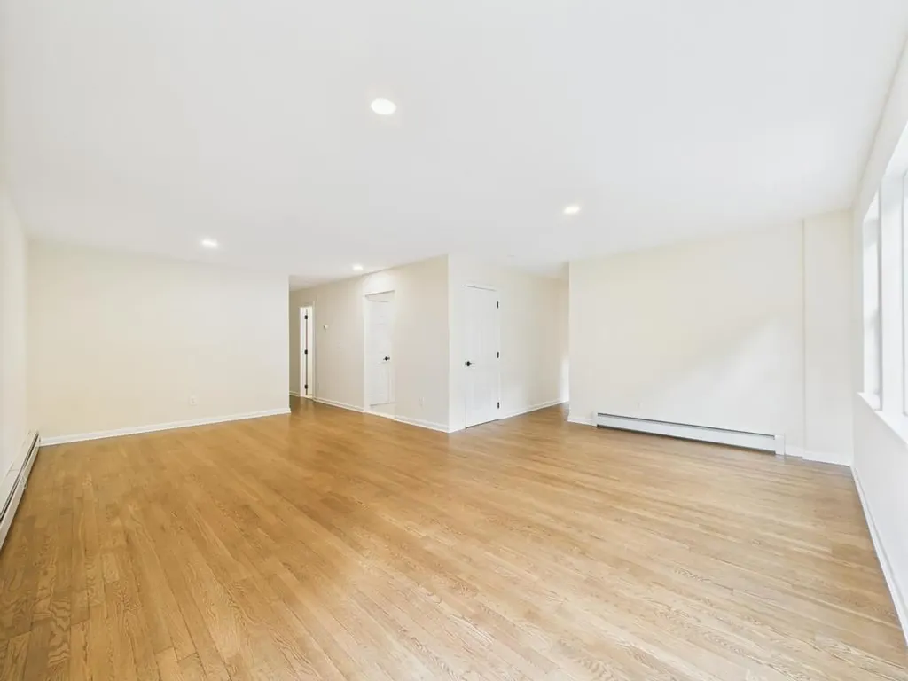 349 E Main Street Centerport NY 11721